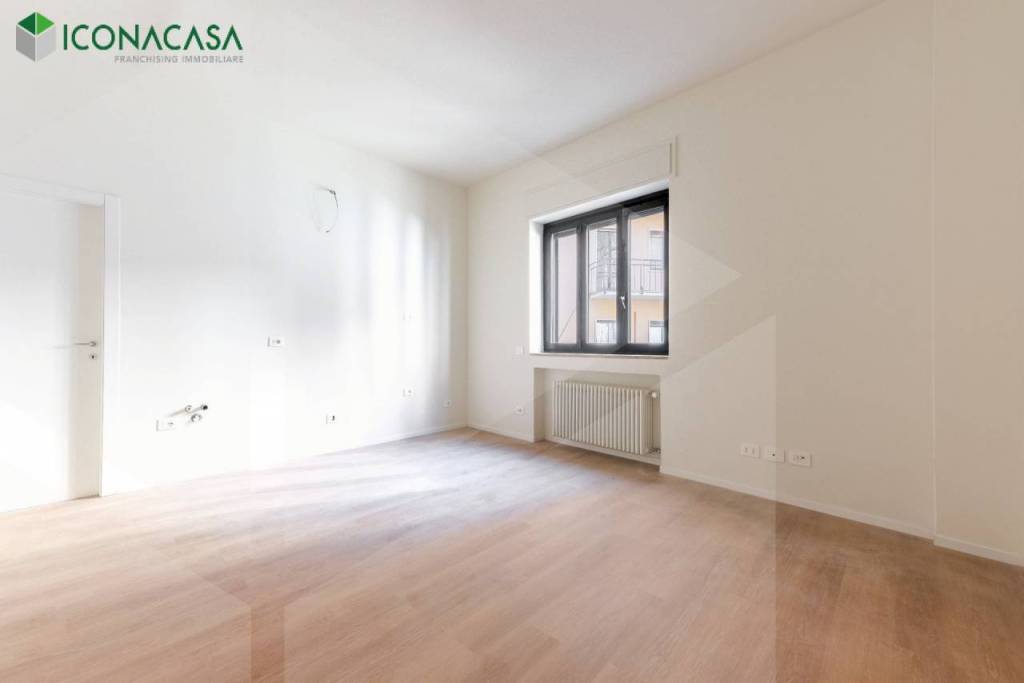 appartamento in vendita a Milano in zona XXII Marzo
