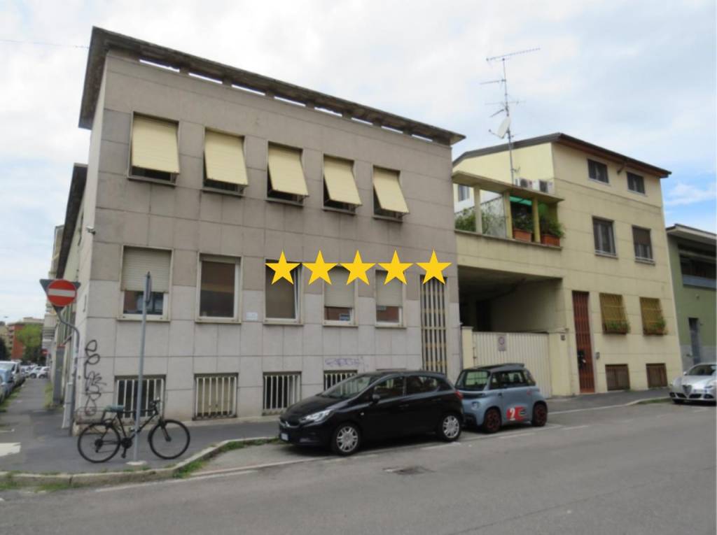 appartamento in vendita a Milano in zona Dergano