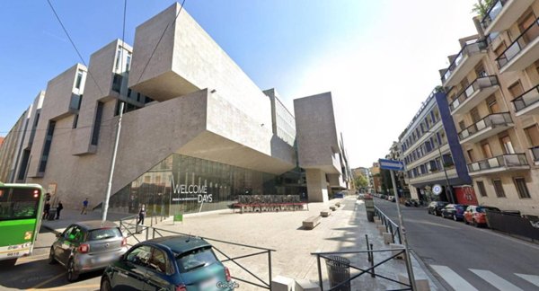 appartamento in vendita a Milano in zona Bocconi