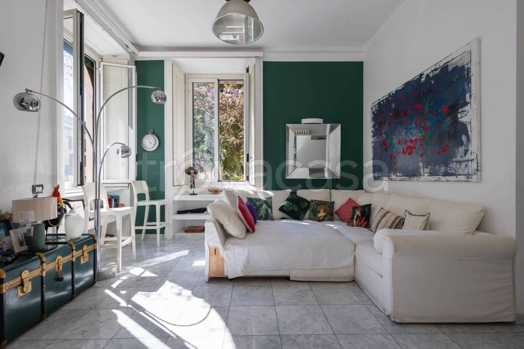appartamento in vendita a Milano in zona Porta Ticinese