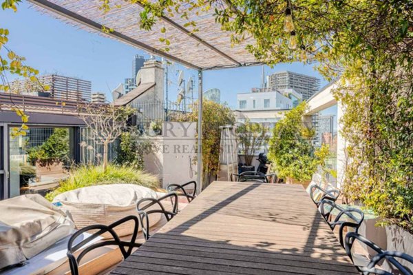 appartamento in vendita a Milano in zona Centro Direzionale