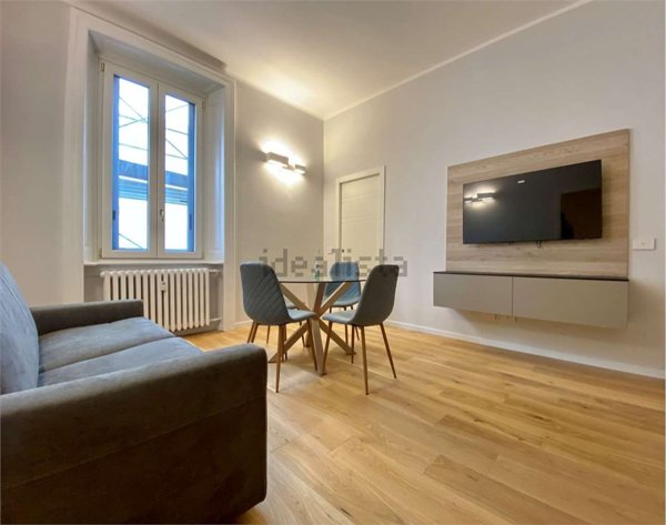 appartamento in vendita a Milano in zona Isola