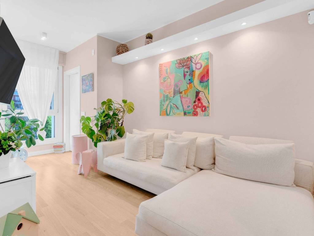 appartamento in vendita a Milano in zona Corvetto