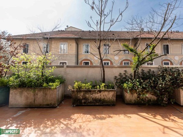 appartamento in vendita a Milano in zona Città Studi