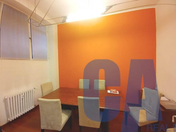 ufficio in vendita a Milano in zona Porta Genova