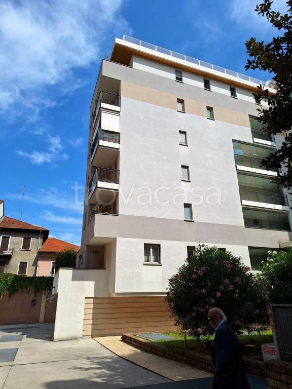 appartamento in vendita a Milano in zona Porta Vittoria