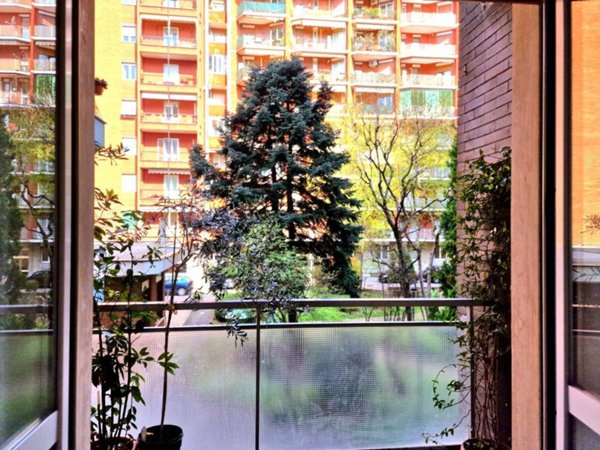 appartamento in vendita a Milano in zona Barona