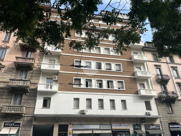 locale di sgombero in vendita a Milano in zona XXII Marzo