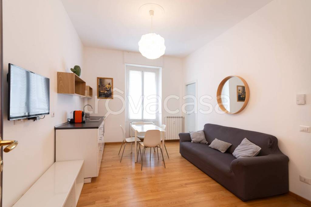appartamento in vendita a Milano in zona Centro Direzionale