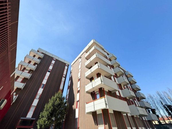 appartamento in vendita a Milano in zona San Cristoforo