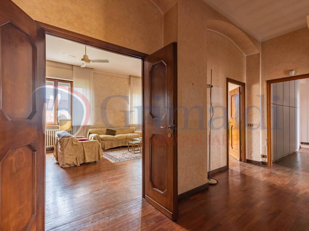 appartamento in vendita a Milano in zona Bocconi