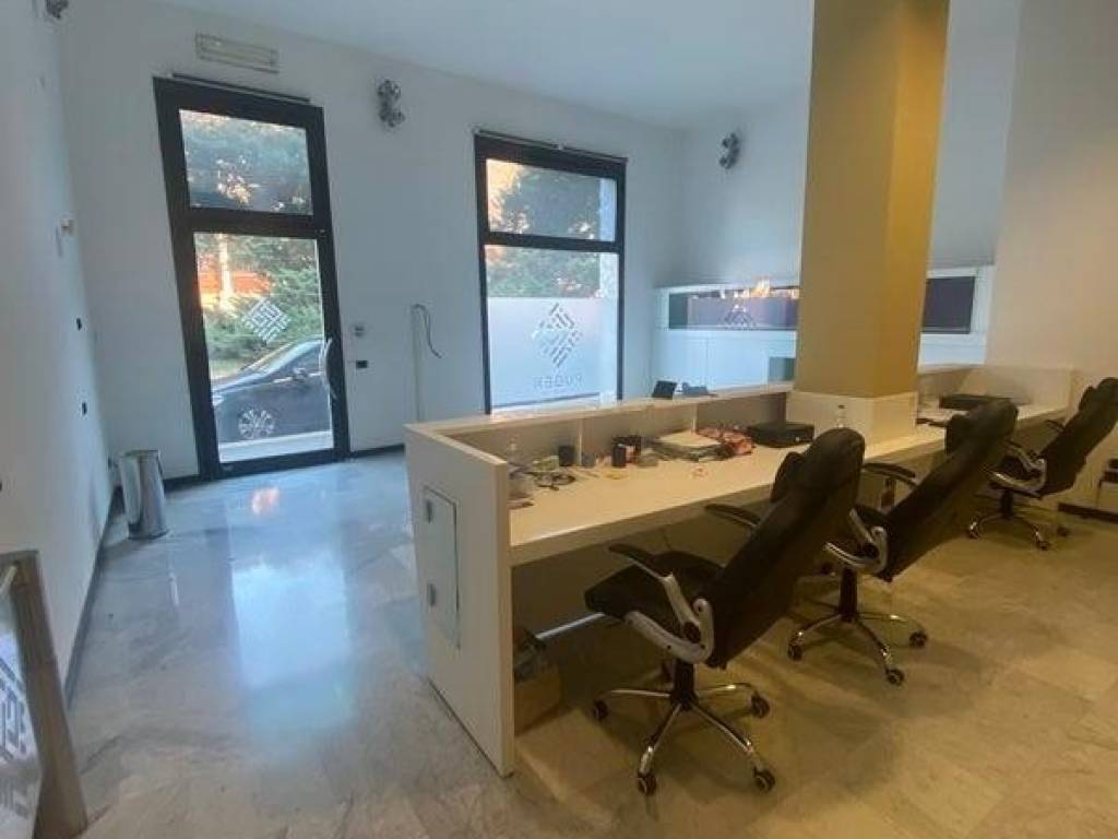 ufficio in vendita a Milano