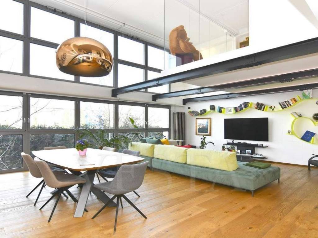 appartamento in vendita a Milano in zona Restocco Maroni