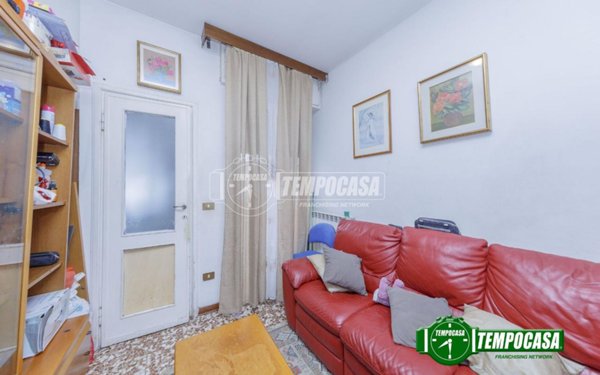 appartamento in vendita a Milano in zona Garegnano