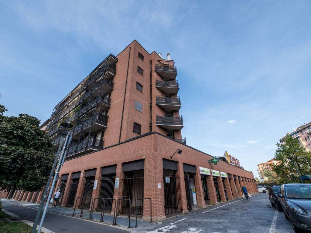 appartamento in vendita a Milano in zona Piazzale Lodi