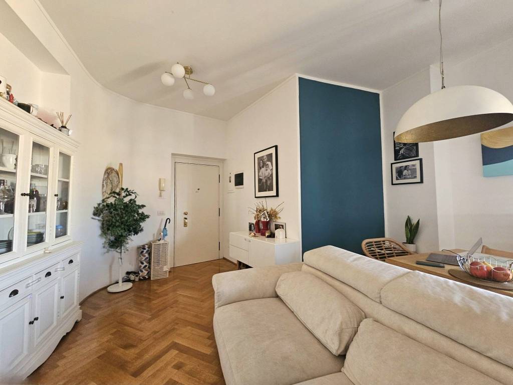 appartamento in vendita a Milano in zona Sempione