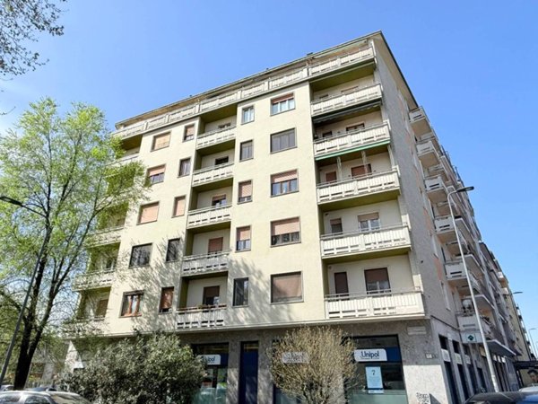 appartamento in vendita a Milano in zona Vigentino