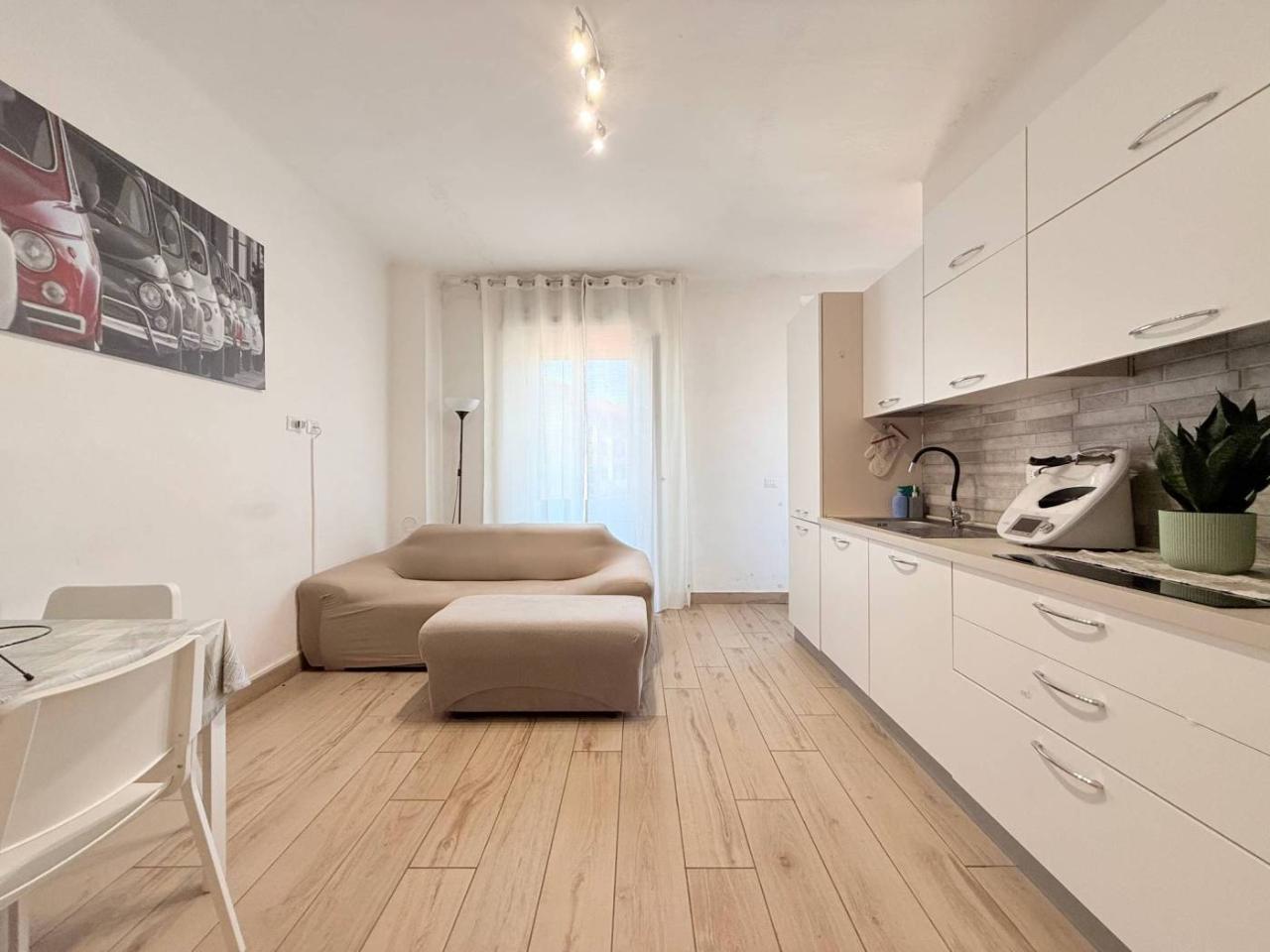 appartamento in vendita a Milano in zona Vigentino