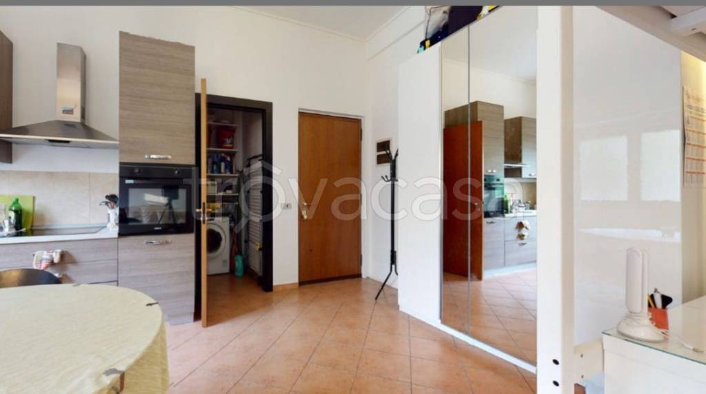 appartamento in vendita a Milano in zona Solari