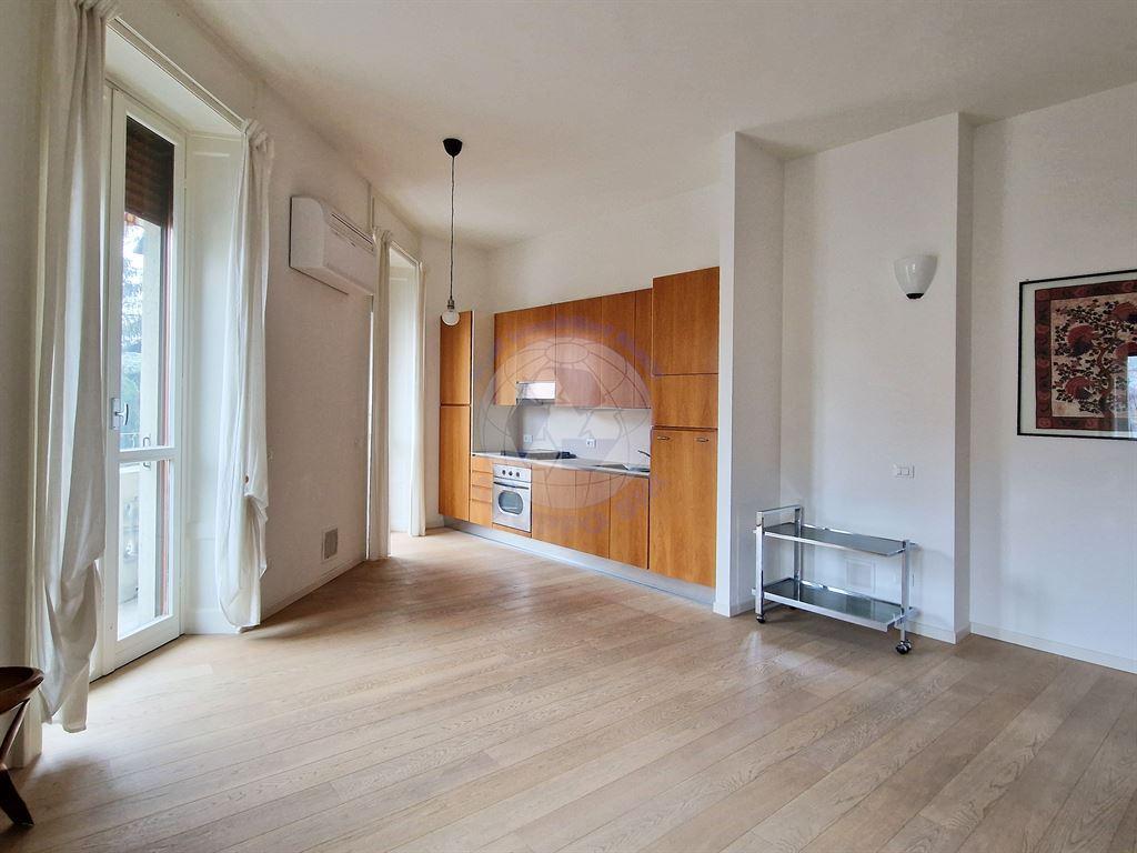 appartamento in vendita a Milano in zona Affori