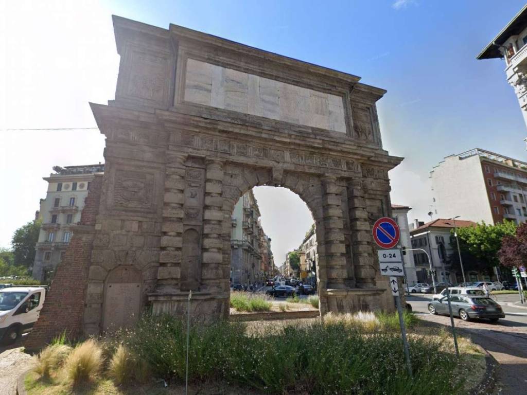 appartamento in vendita a Milano in zona Porta Romana