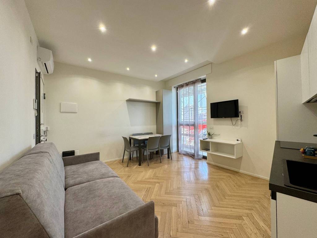 appartamento in vendita a Milano in zona Porta Garibaldi