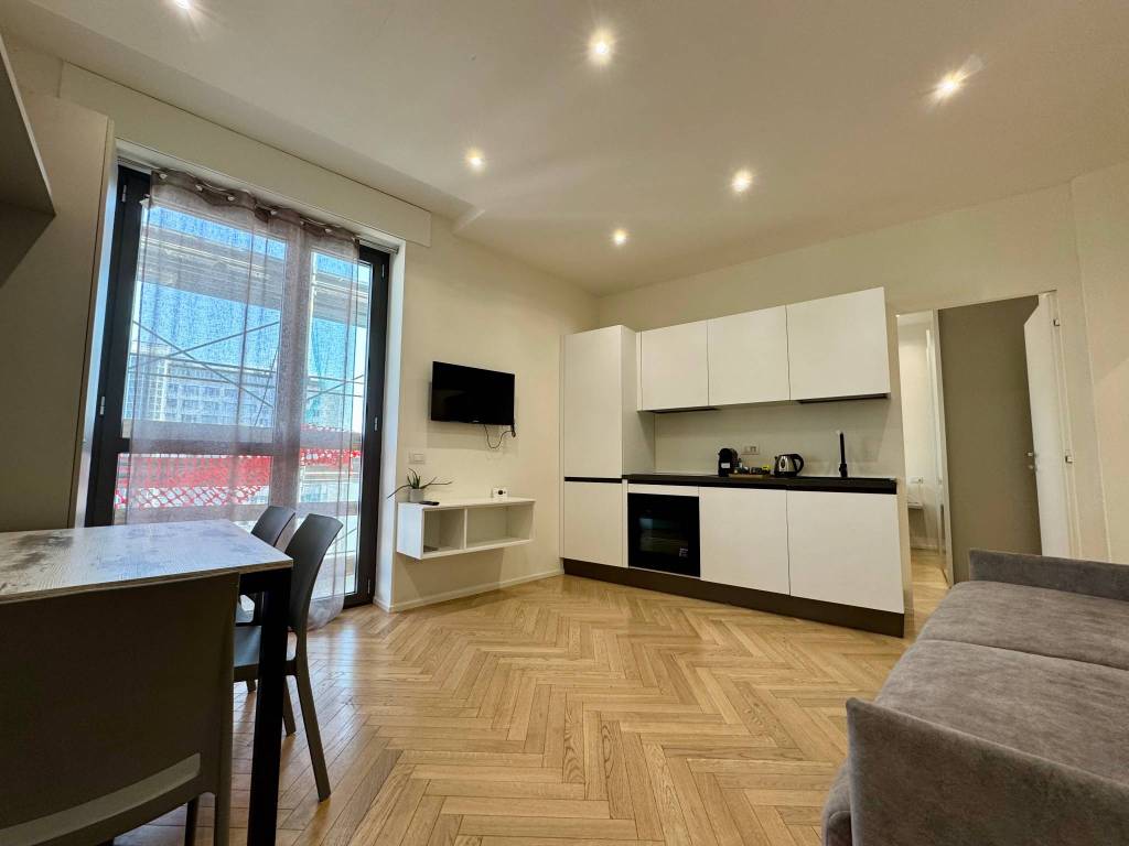 appartamento in vendita a Milano in zona Porta Nuova