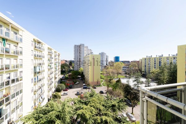 appartamento in vendita a Milano in zona Gratosoglio