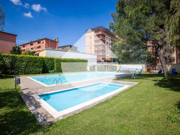 appartamento in vendita a Milano in zona Famagosta