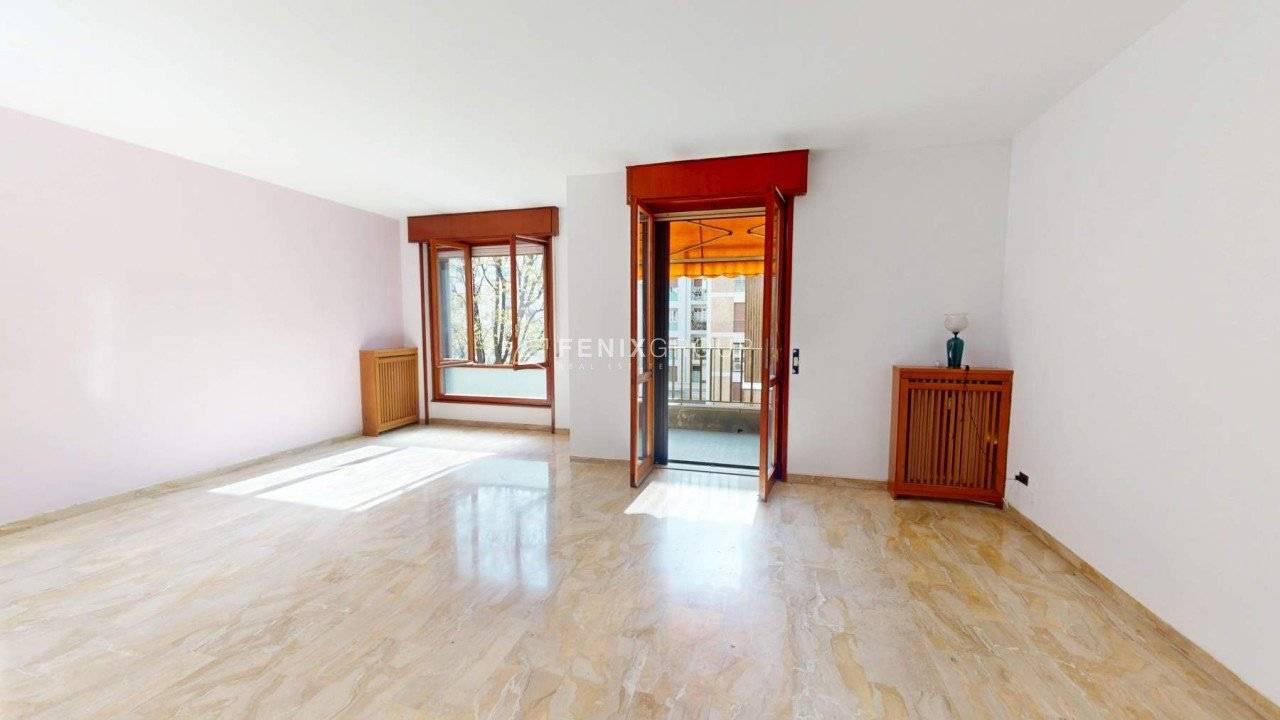 appartamento in vendita a Milano in zona XXII Marzo