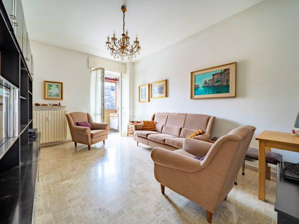 appartamento in vendita a Milano in zona Corvetto