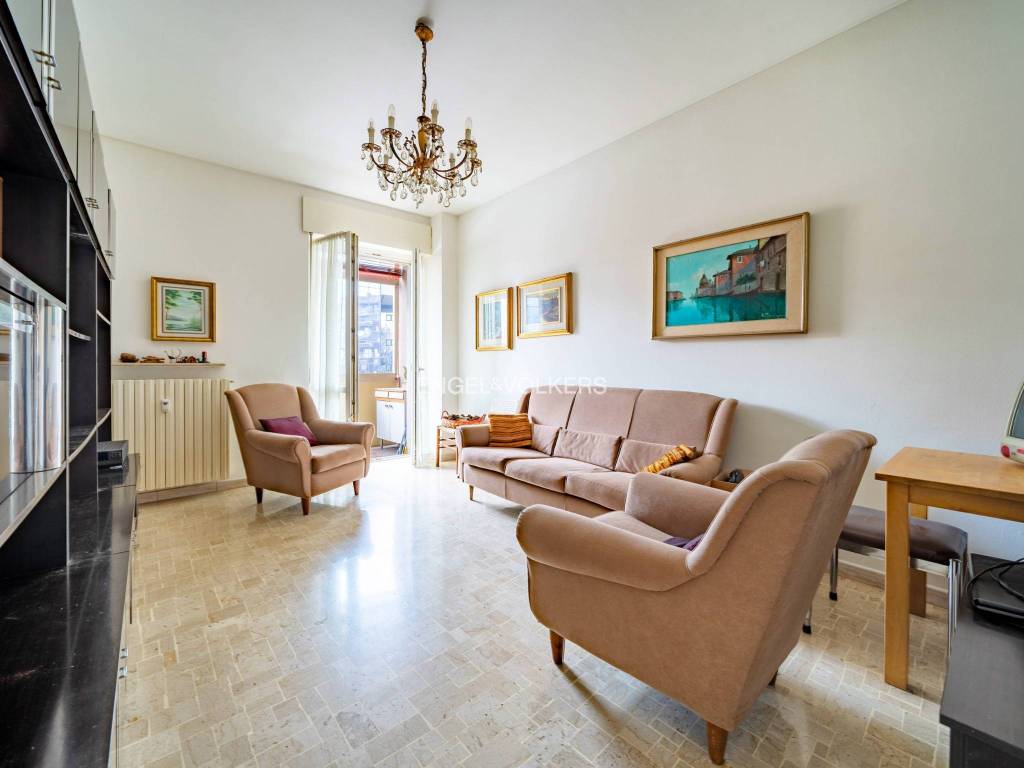 appartamento in vendita a Milano in zona Corvetto