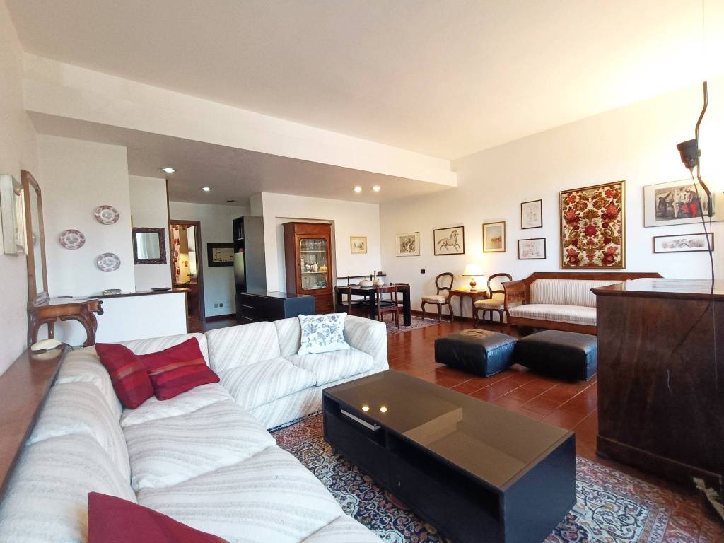 appartamento in vendita a Milano in zona Piazzale Lodi