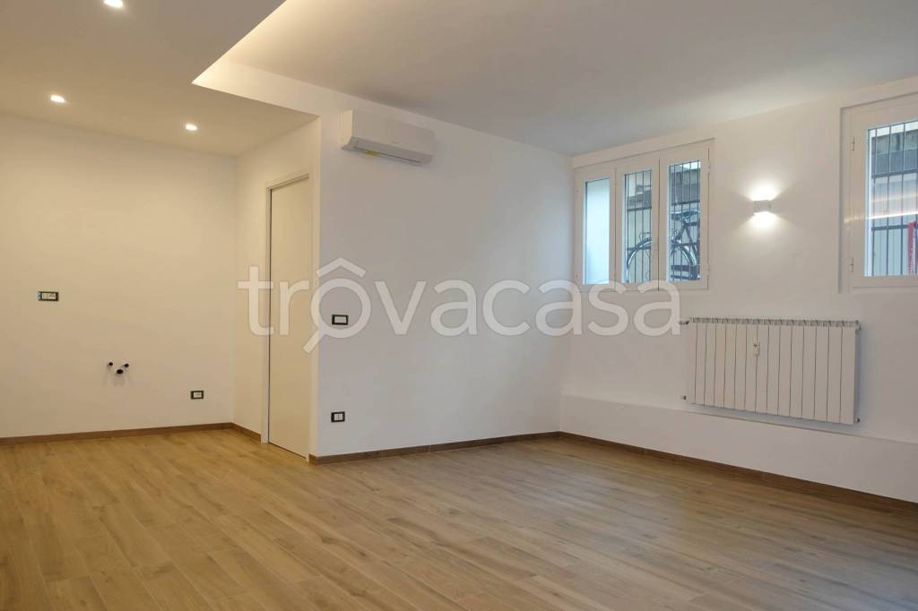 appartamento in vendita a Milano in zona Conchetta