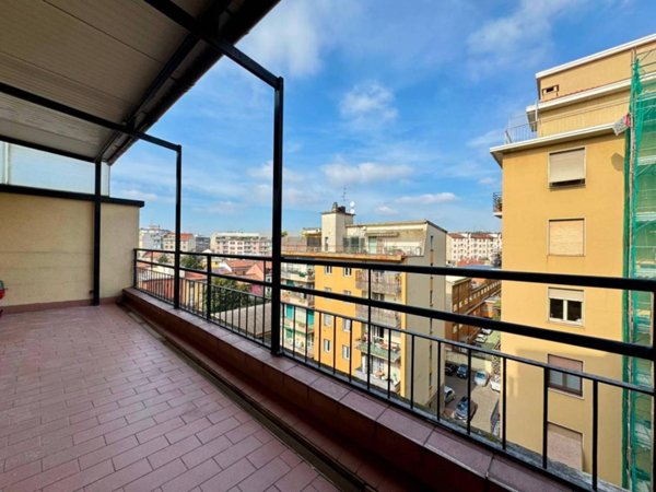 appartamento in vendita a Milano in zona Porta Vittoria