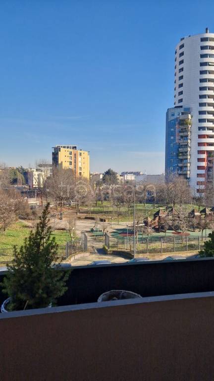appartamento in vendita a Milano in zona Piazzale Lodi