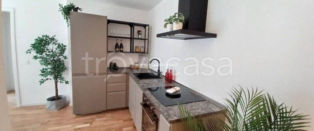 appartamento in vendita a Milano in zona Solari