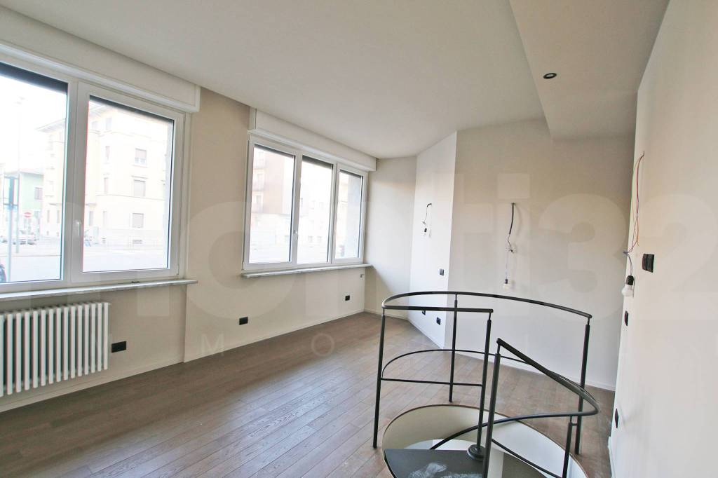 appartamento in vendita a Milano in zona Isola