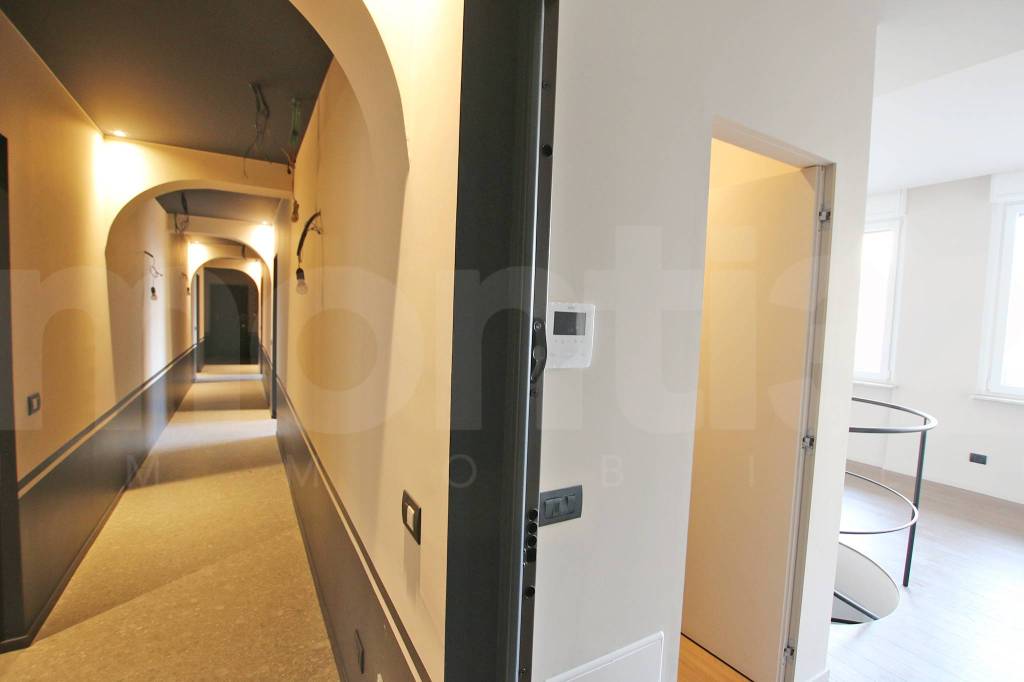 appartamento in vendita a Milano in zona Isola