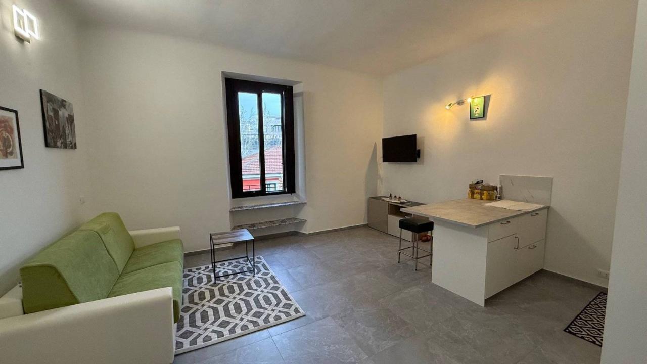 appartamento in vendita a Milano in zona Morivione
