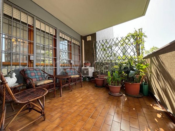 appartamento in vendita a Milano in zona Famagosta