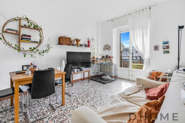 appartamento in vendita a Milano in zona Lorenteggio