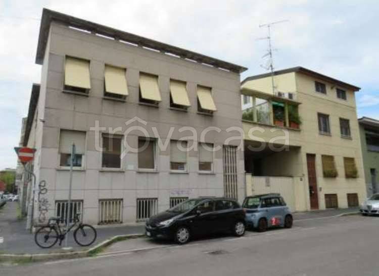 appartamento in vendita a Milano in zona Bovisa