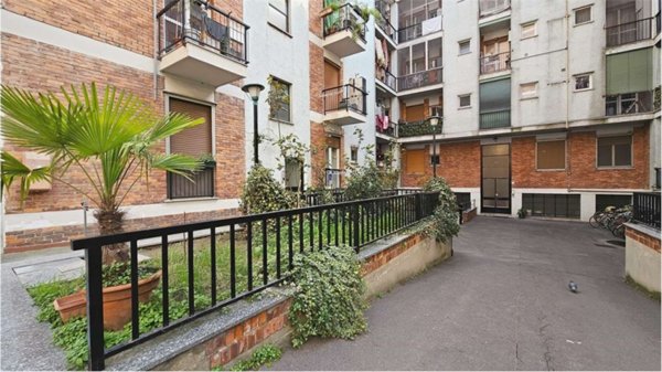 appartamento in vendita a Milano in zona Famagosta
