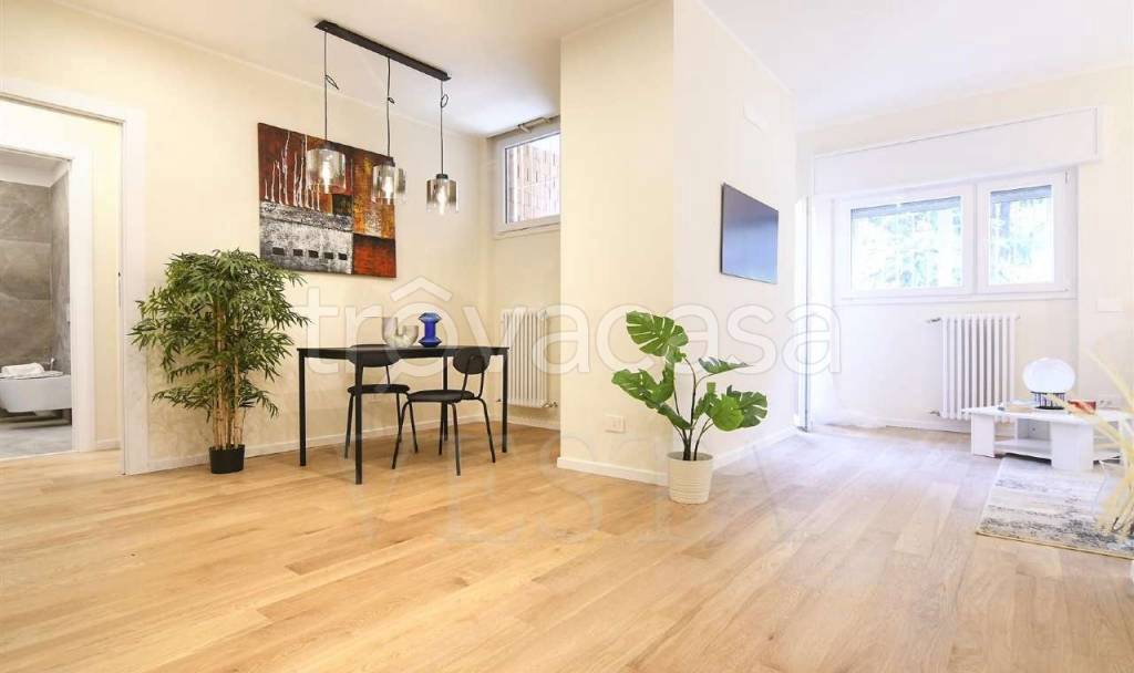 appartamento in vendita a Milano in zona Dergano