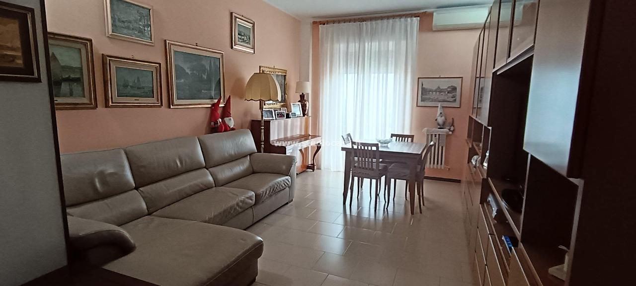 appartamento in vendita a Milano in zona Crescenzago
