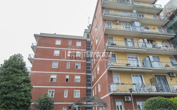 appartamento in vendita a Milano in zona Gorla