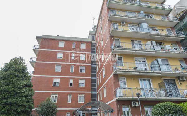 appartamento in vendita a Milano in zona Gorla