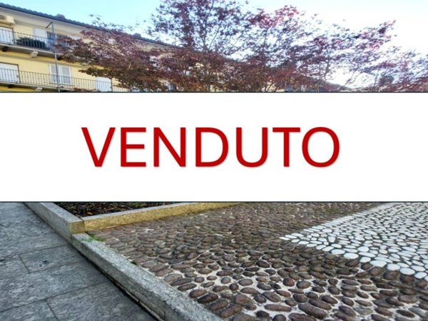 appartamento in vendita a Milano in zona Famagosta