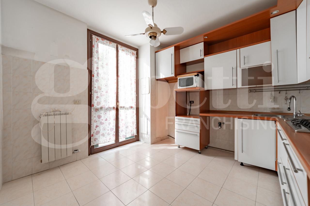casa indipendente in vendita a Milano in zona Ronchetto delle Rane